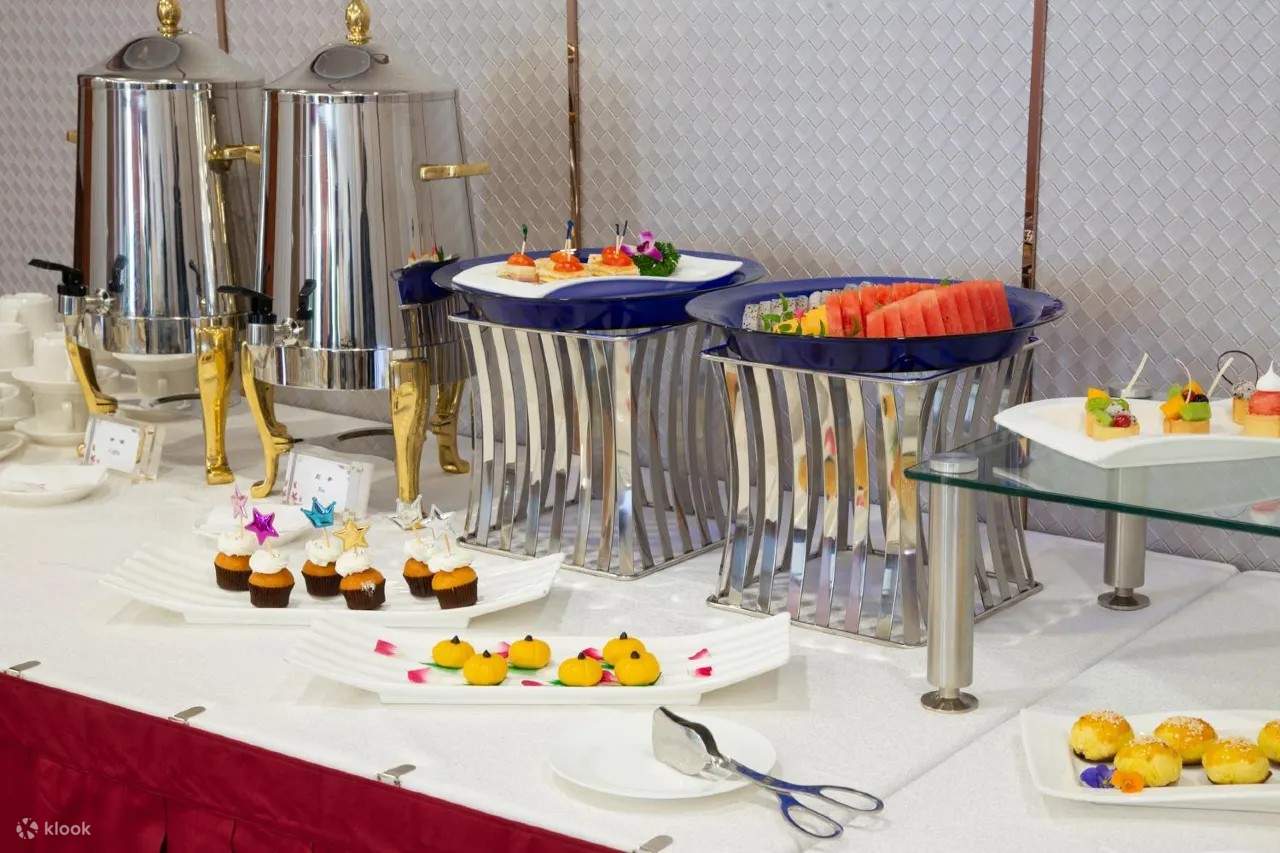 [Near Xujiahui Metro Station] Shanghai Jian Guo Hotel Accommodation Package